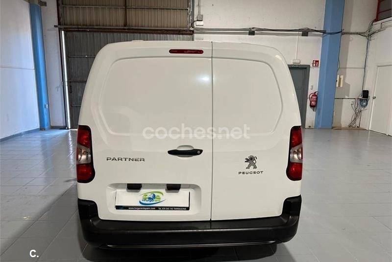 venta furgoneta de ocasión en Tarragona Peugeot partner doble cabina (5)